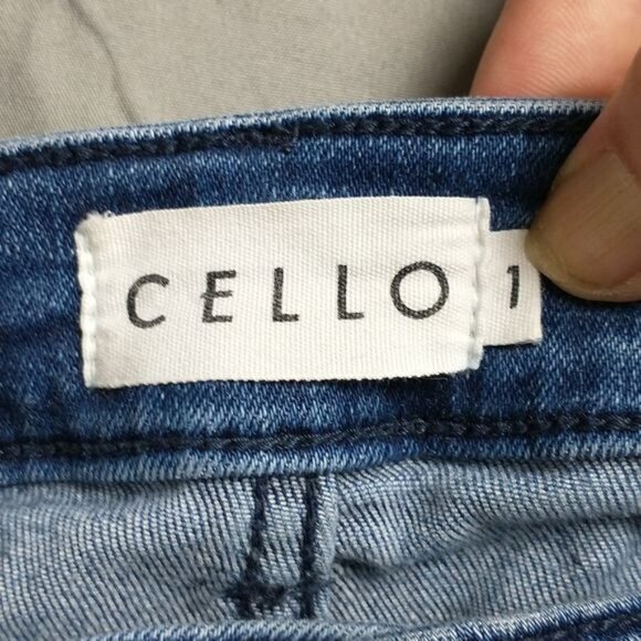 Cello Women's Carrie Mid Fray Hem Crop Jeans Size 1 - Picture 8 of 9